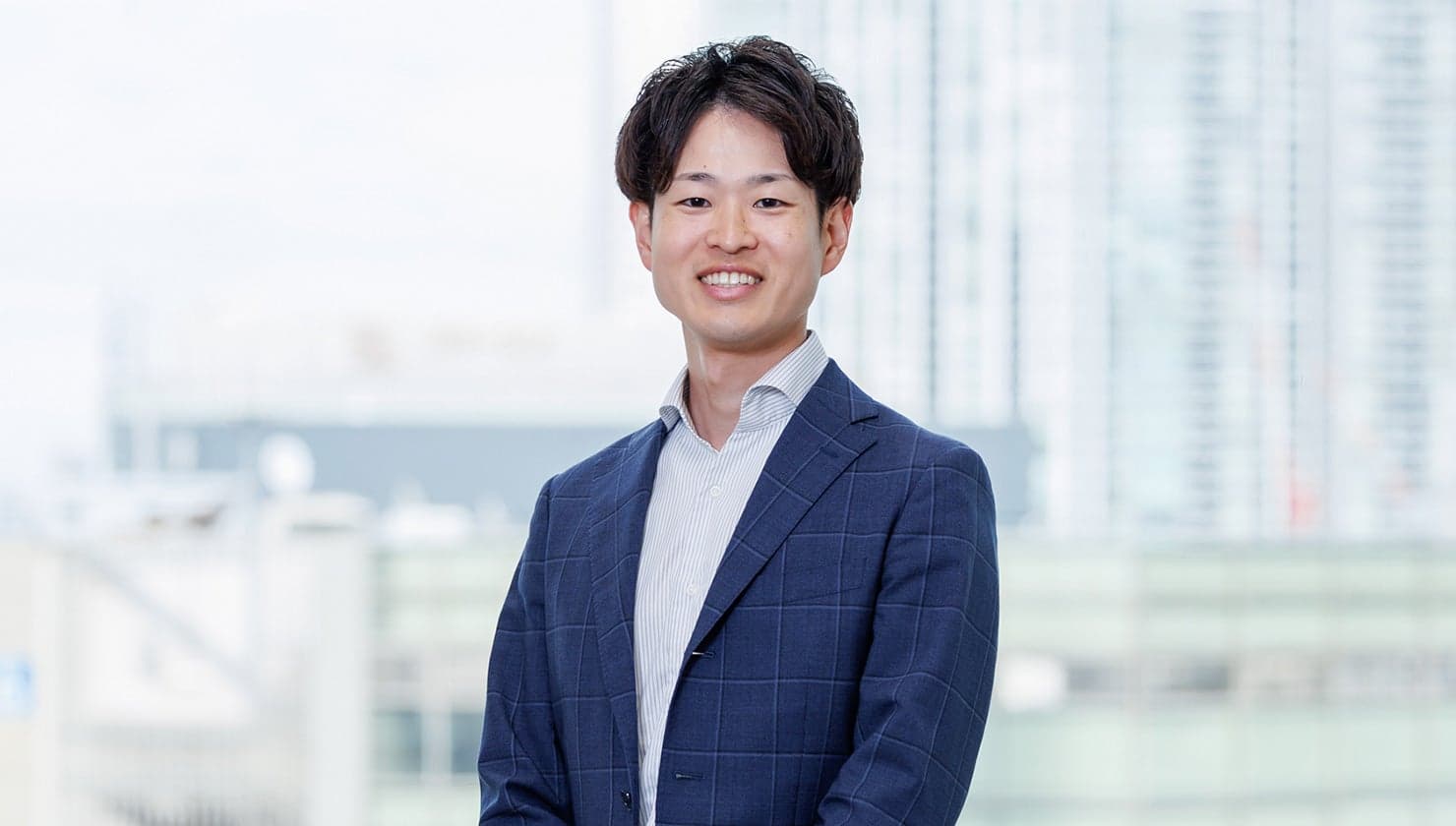 キャリア採用社員に聞く